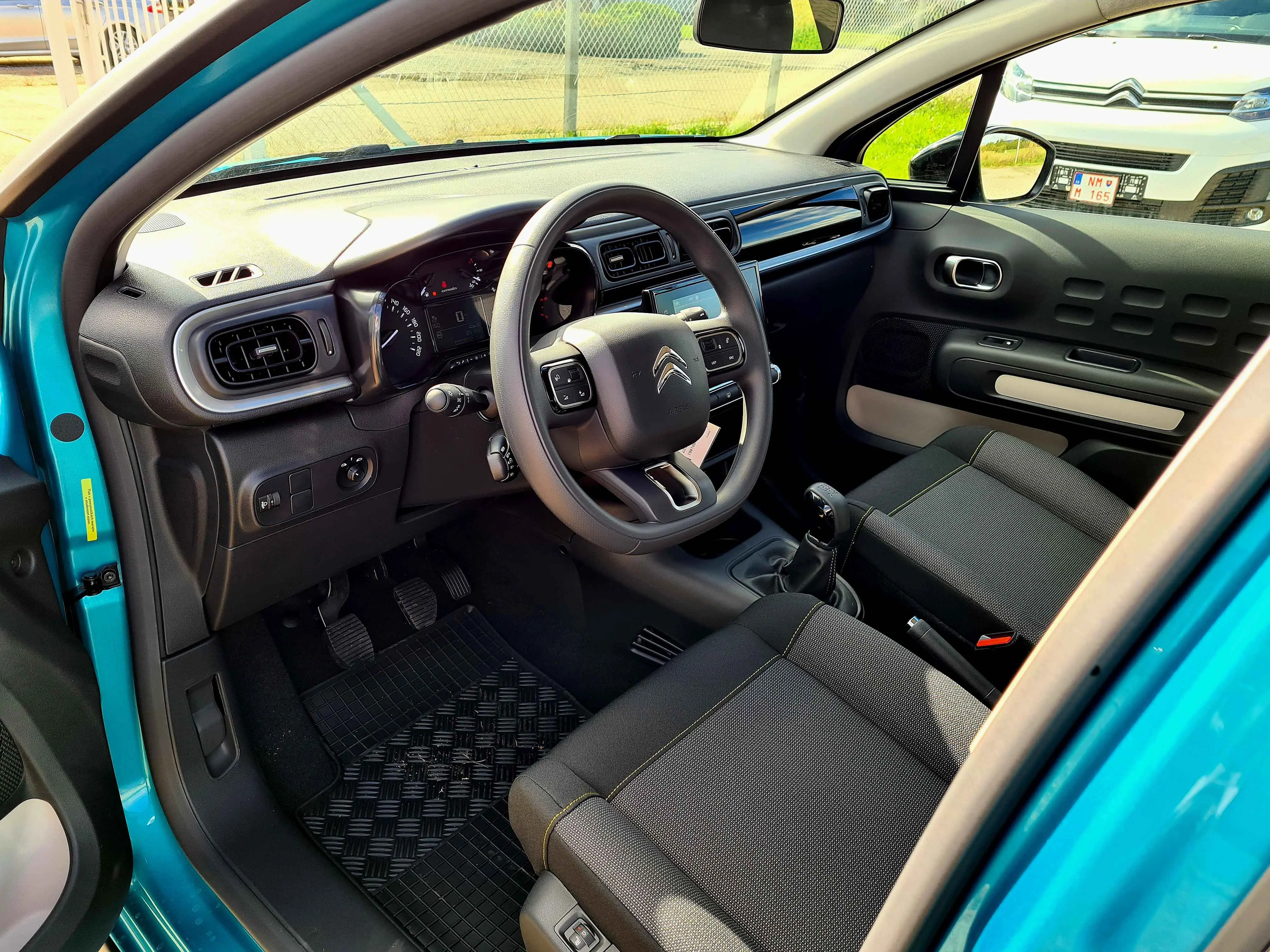 Citroën C3 FEEL PACK - interiér