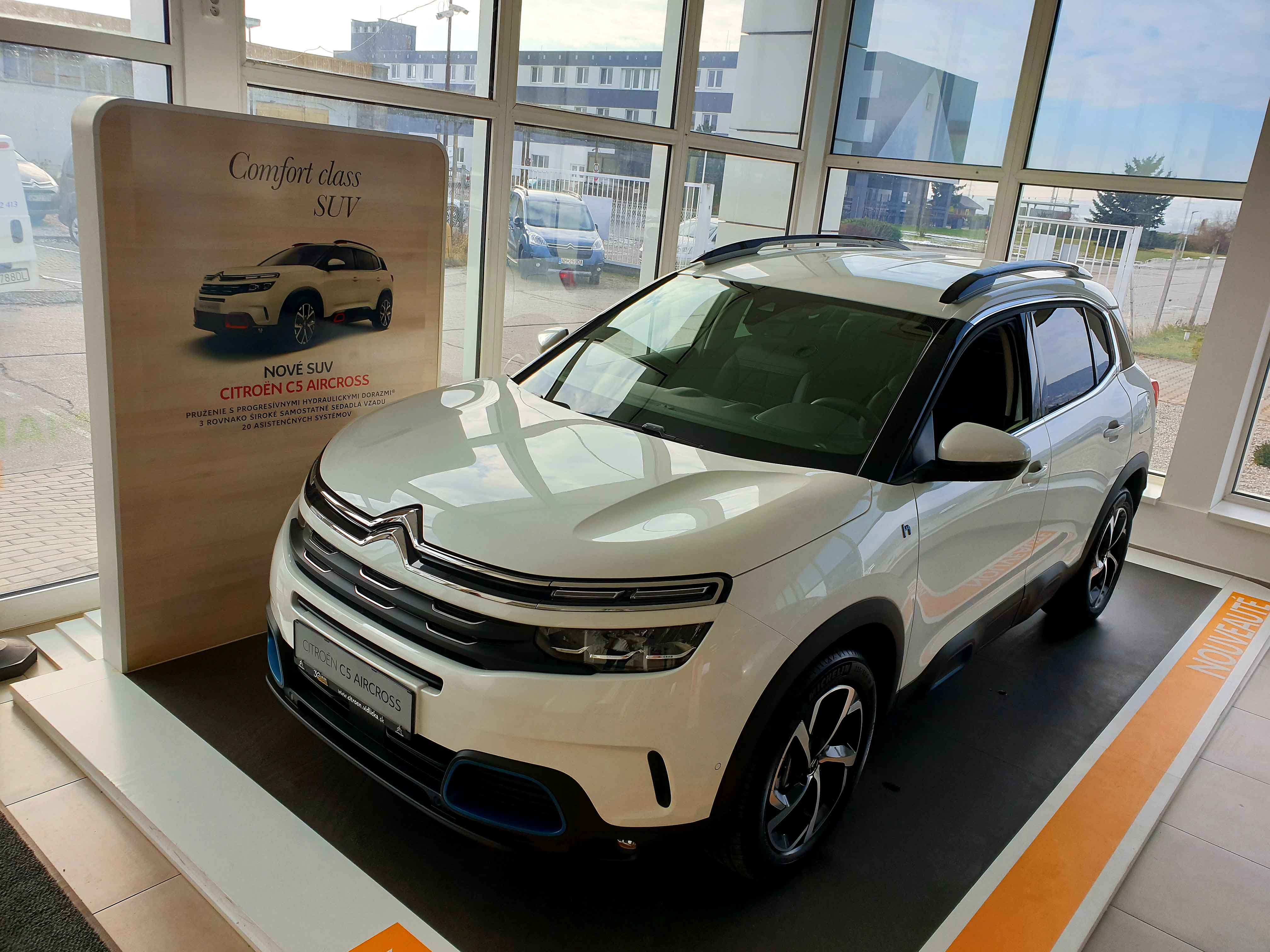 Citroën C5 Aircross Hybrid biela perleť NACRE - FEEL PACK